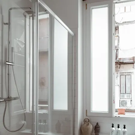 Apartment Mercanti Modern Flat - Balcony - Centro Turin