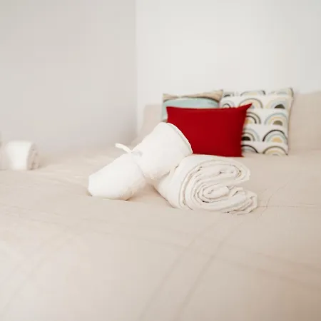 Apartment Mercanti Modern Flat - Balcony - Centro Turin