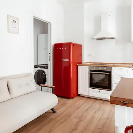 Mercanti Modern Flat - Balcony - Centro Apartment