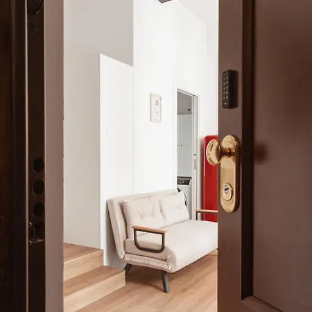 Apartment Mercanti Modern Flat - Balcony - Centro Turin